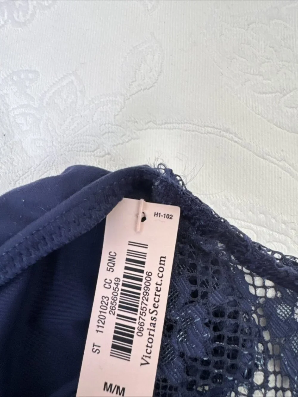 VICTORIA'S SECRET M NAVY BLUE SILKY W LACE CHARM HIPSTER HIPHUGGER PANTIES NWT
